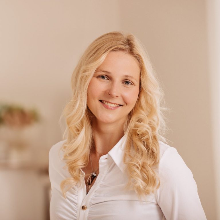 Juliane Rosenbaum Mitarbeiter Naturheilkundepraxis Mandschura in Schleiz